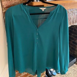 Noah teal blouse size small button detail in back